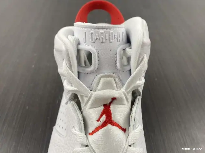 MaikeSneakers 6 Retro Hare CT8529-162 Jordan 0505